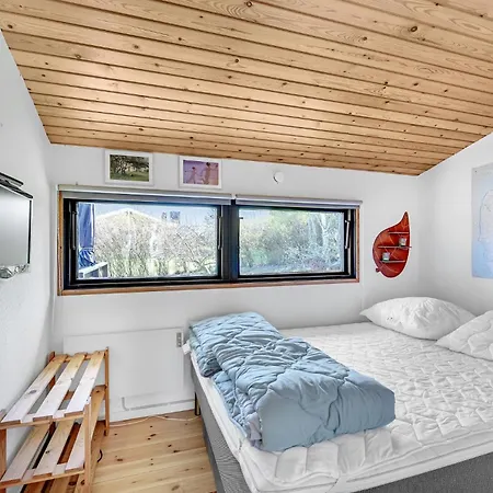 3 Bedroom Awesome In Prázdninový dům